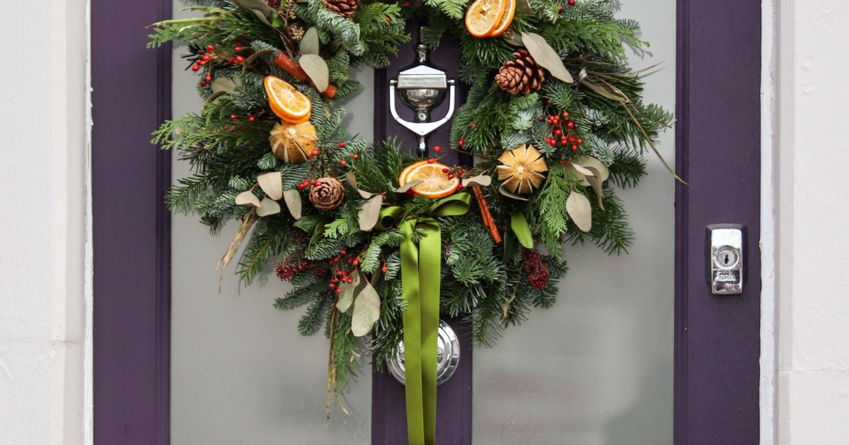Dressing Your Front Door for a Stylish Start to Christmas