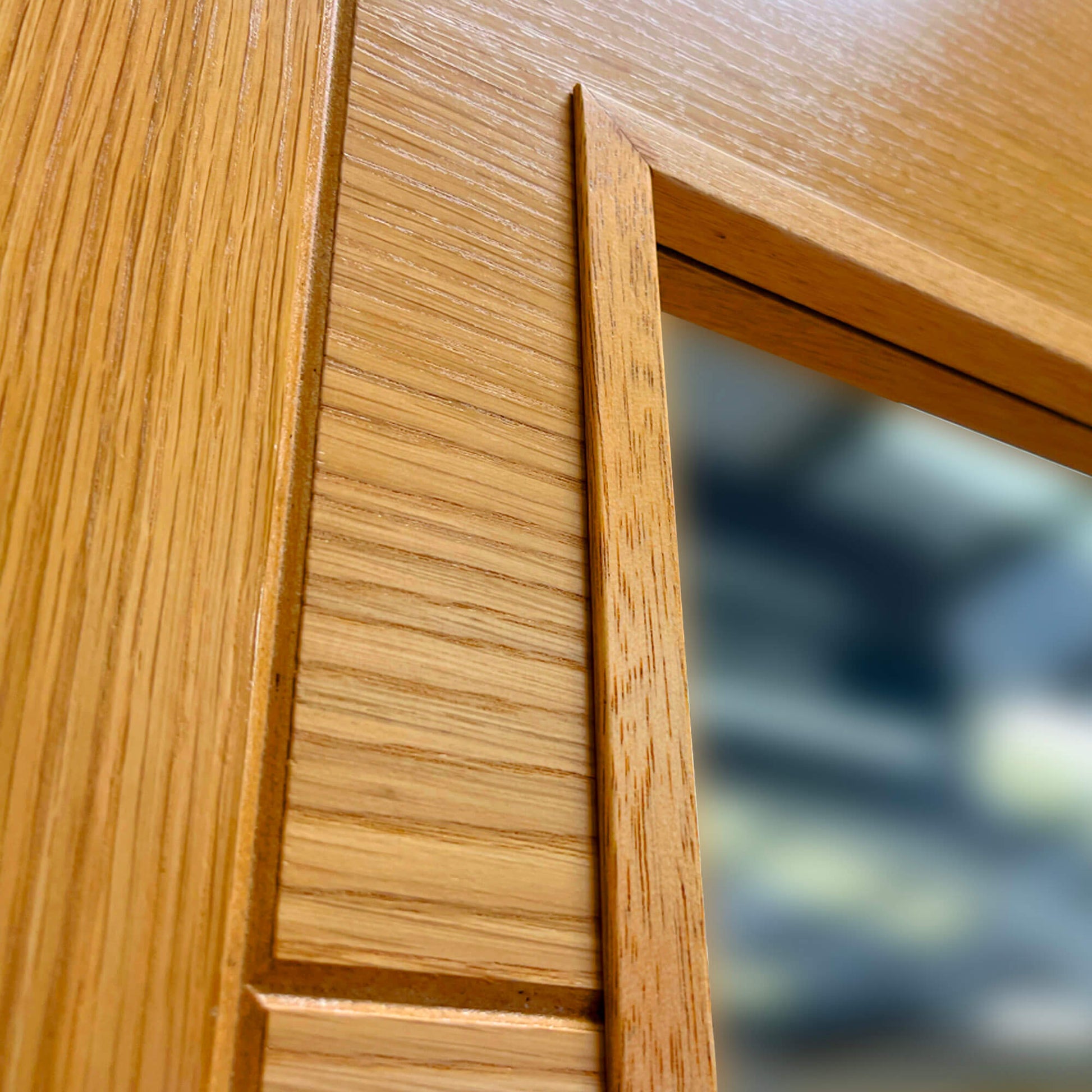 Close-up of an Iseo White Oak 1 Lite Pre-Glazed 35mm Internal Door 