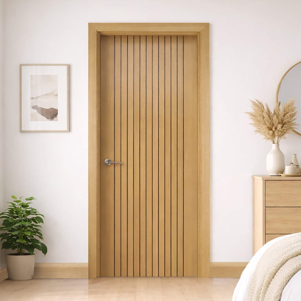 An Ottawa Olive Oak 35mm Internal Laminate Door, with a Storm Handle