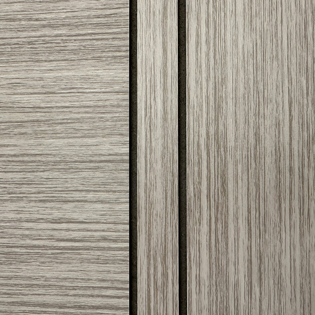 Close-up of the grain and grooves on a Seattle Urban Grey 35mm Internal Laminate Door 